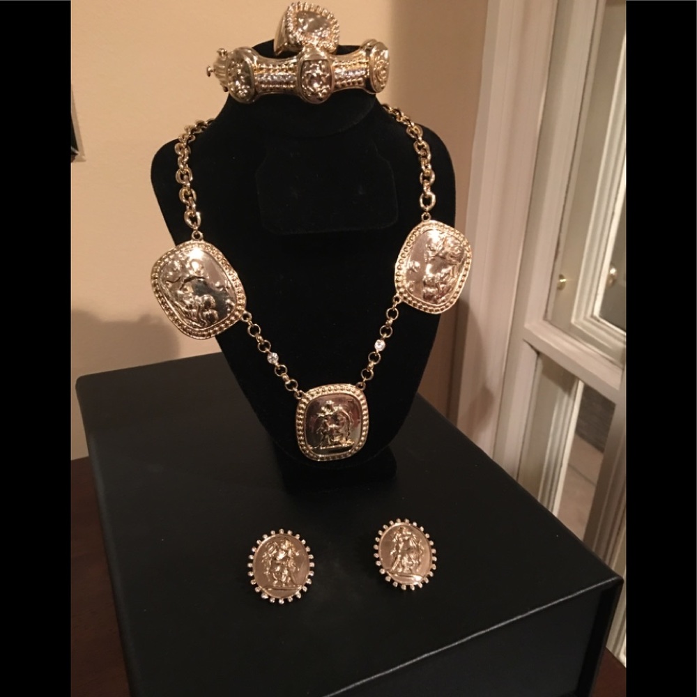 Gold Bling 4 pc Set
